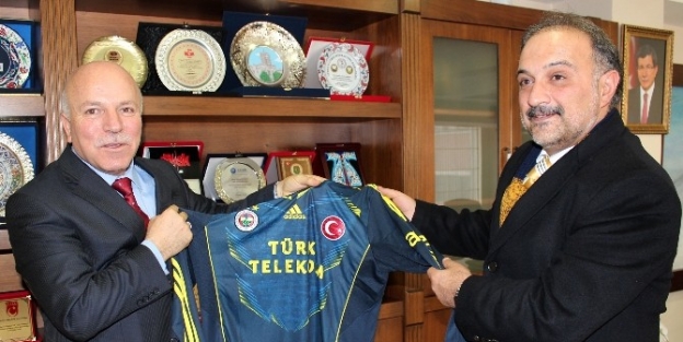 Fenerbahçe’den Erzurum’a Yatırım Sözü