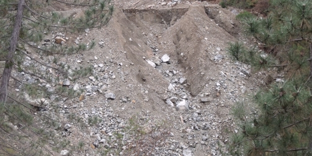 Gönüllülerden maden incelemesi