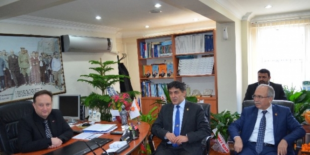 Sendikalardan Ak Parti’ye Ziyaret