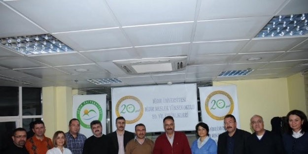 Iğdir Meslek Yüksek Okulu 20. Yıl Etkinlikleri Kapsamında Akşam Yemeği Düzenledi