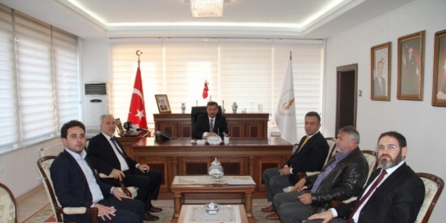 Ensar Vakfı Genel Müdürü Hüseyin Kader Kütahya’da