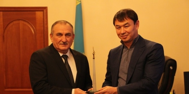 Bolu Belediye Başkanı Yılmaz Kazakistan’da