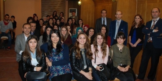 Çaycuma Belediyesi’nden Üniversite Öğrencilerine Seminer
