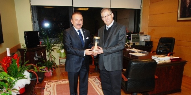 Başkan Doğan’dan Başhekim Cantürk’e Ziyaret