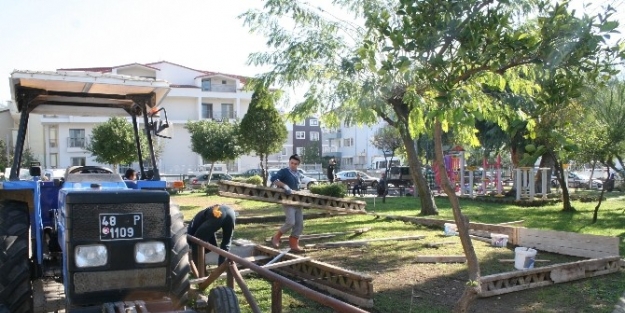 Marmaris’te Çocuk Parkına Muhtarlık Binası Yapılması Tepki Çekti