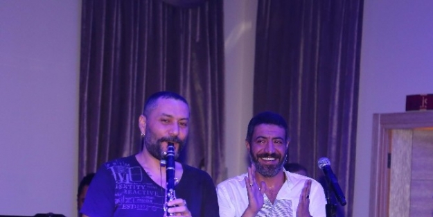 Hakan Altun Adanalı Hayranlarıyla Buluştu