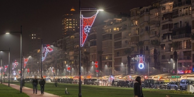İzmir, Yeni Yılı ’ışıl Işil’ Karşılıyor