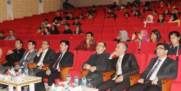 Üniversitede Fosil Bilimi Konferansı Ve Sergisi