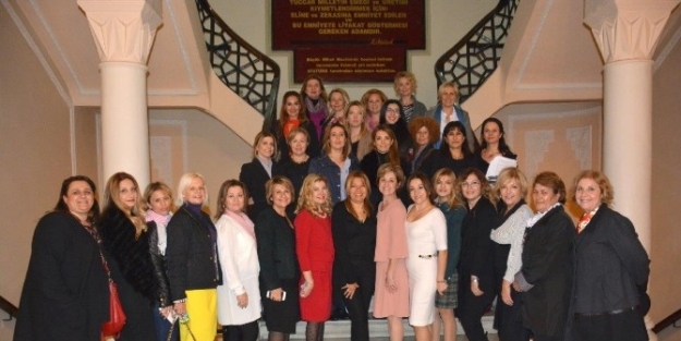 İzmir’in Kadın Girişimcilerinden Birlik Mesajı