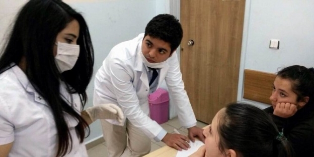 Zara Anadolu Lisesinde Diş Ve Ağız Taraması Yapıldı