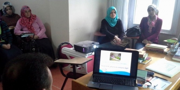 Koyulhisar’da Aile Ve Dini Rehberlik Bürosu Çalişmalarini Sürdürüyor