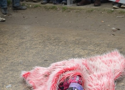 4 Yaşındaki Çocuk Servis Aracının Altında Kaldı