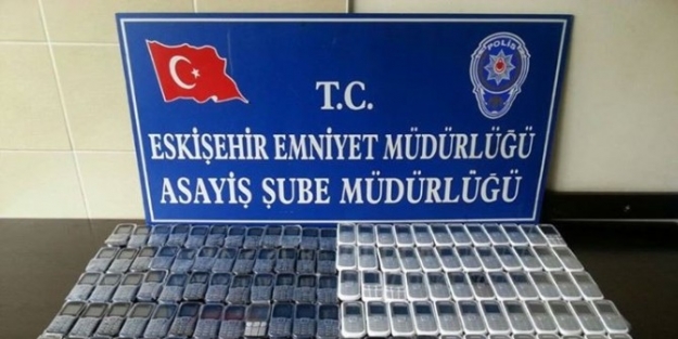 Eskişehir’de Kaçak Telefon Operasyonu