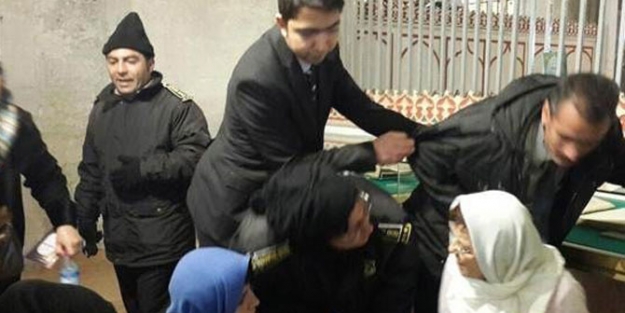 Mevlana Müzesi'nden çirkin görüntü