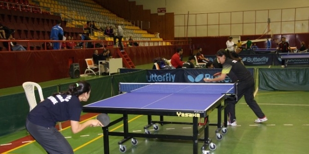 ‘çukurova Üniversitesi Masa Tenisi Takımı’ Şampiyon Oldu