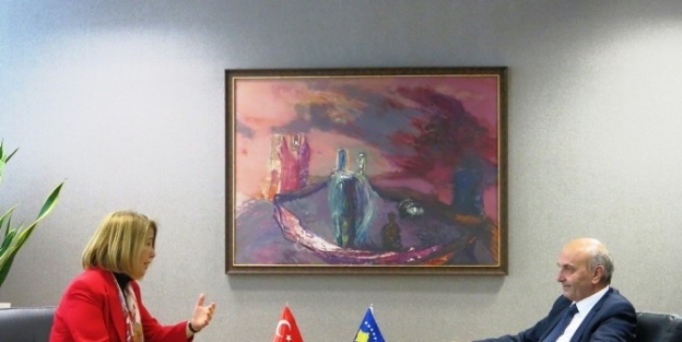 Başbakan Davutoğlu’nun Tebrik Mesajı, Kosova’nın Yeni Başbakanına Takdim Edildi