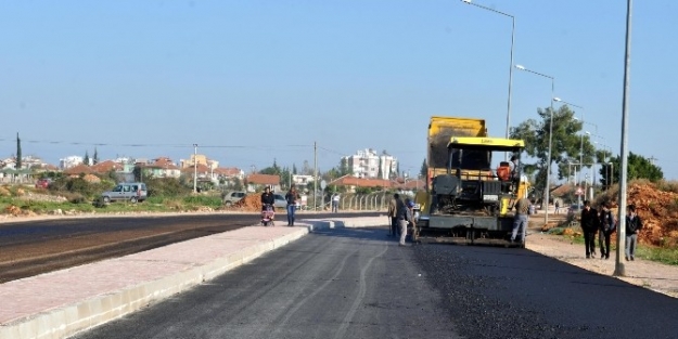 Kepez Fatin Rüştü Zorlu Caddesi’nde Çalişmalar Devam Ediyor