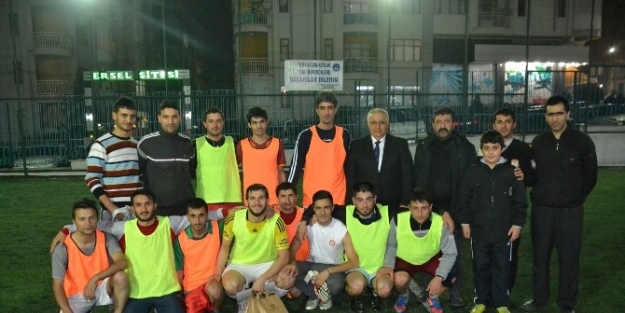 Battalgazi Öğrenci Yurdu Tarafından Futbol Turnuvası Yapıldı