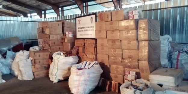 Kaçak Sigara Dağıtımı Yapan 3 Kişi Yakalandı