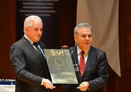 Avrupalı İzmir’e Tebrik Yağıyor