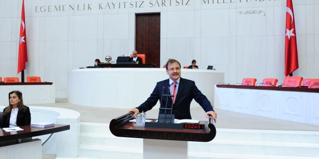 Batı Trakyalılara Çavuşoğlu'ndan iyi haber