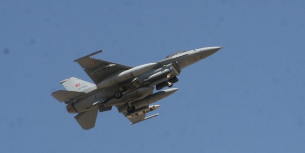 Suriye’den F-16’ya taciz