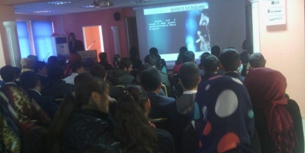 Samsatlı Gençlere Uyuşturucu Eğitimi Verildi
