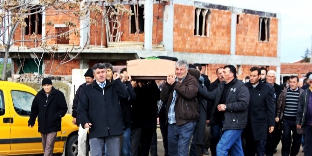 Belçika’da Ölü Bulunan Gurbetçinin Cenazesi Toprağa Verildi
