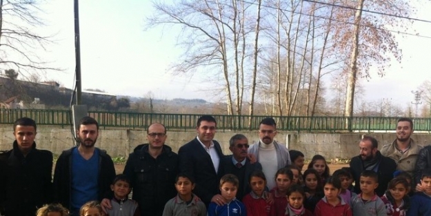 Ülkü Ocaklarından Köy Okullarına Yardım Projesi