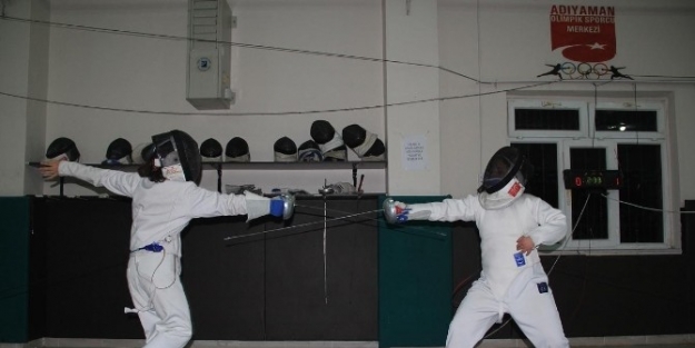 Minik Eskrimciler Sivas Yolcusu