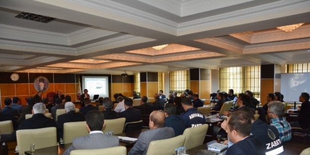 Belediye Personeline Hizmet İçi Eğitim Semineri