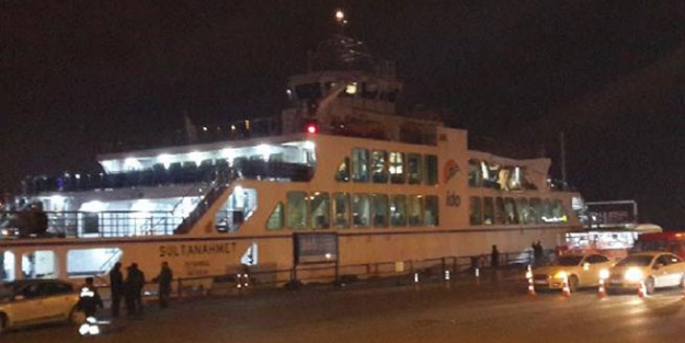 İDO vapuru yük gemisiyle çarpıştı!