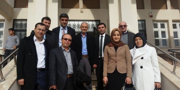 Eğitim-bir-sen’den Yeni Müdürlere ‘hayırlı Olsun’ Ziyareti