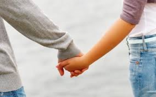 Eşiyle ilişkiye giren arkadaşını bıçaklayınca...