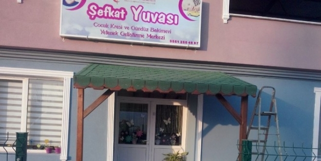 Köseköy Şefkat Yuvası’nda Sundurma Çalişmasi