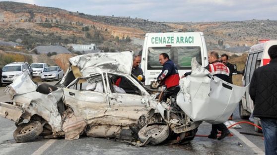 İki kardeş feci şekilde can verdi