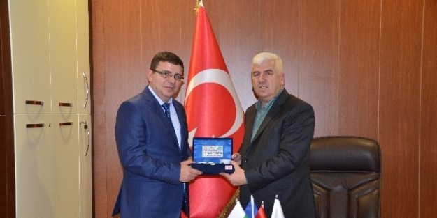 Hak Ve Özgürlükler Partisi’nden Ergene Belediye Başkanı Yüksel’e Ziyaret