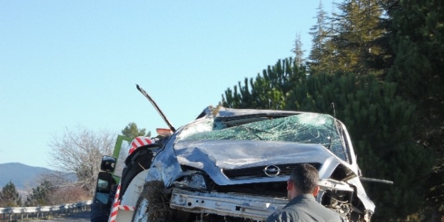 50 Metrelik Uçurumdan Sağ Kurtuldu