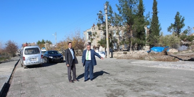 Samsat Belediyesi, Parke Taşı Döşeme Çalişmalarina Devam Ediyor