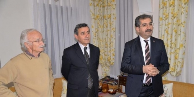 Bolu Valisi, Ressam Özden’i Ziyaret Etti