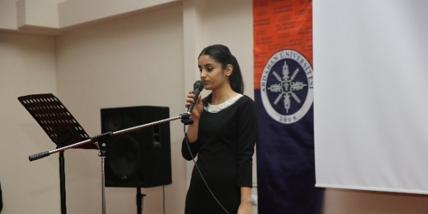 İibf Öğrencilerinden Şiir Şöleni