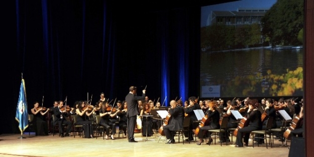 Anadolu Üniversitesi  Senfoni Orkestrası’ndan Yeni Yıla Özel Konser