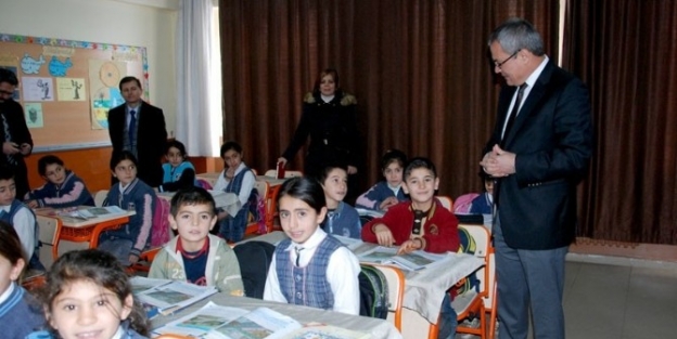 Vali Deniz, Köy Ziyaretlerinde...