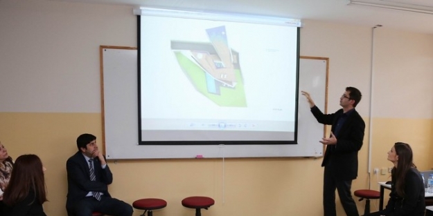 Cü’de ‘mekan Ve Mimari Adlı’ Söyleşi Gerçekleştirildi