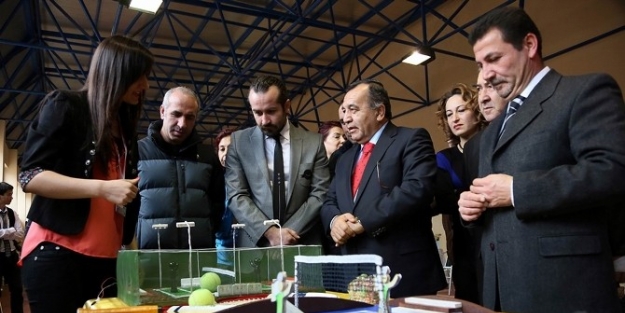 Cü’de ‘materyal Tasarım Sergisi’ Açıldı