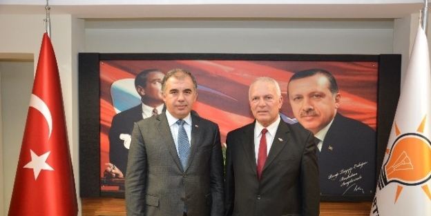 Ak Parti’nin Yavruvatanlı Konukları