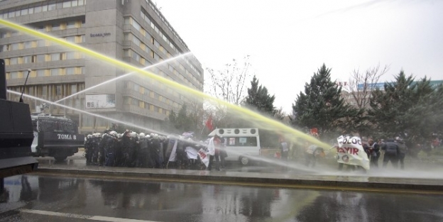 Eğitim-iş’in Eylemine Biber Gazlı Ve Toma’lı Müdahale