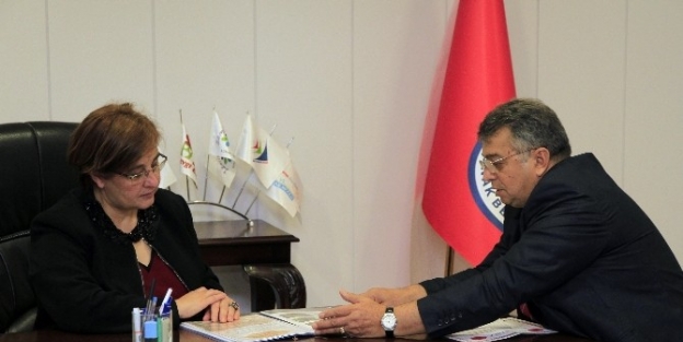 Konak’ta Mahallelerin Sorunlarına Jet Çözüm