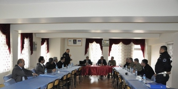 Gürün’de Trafik Eğitimi Çalişmasi Yapıldı