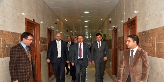 Vali Altıparmak’tan Aziziye Çikartmasi